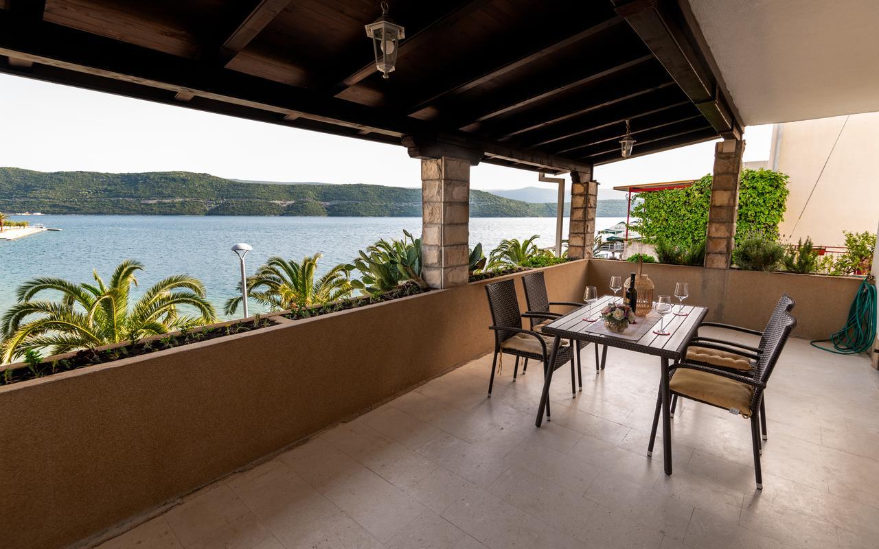 Apartments Villa Kresic Неум Экстерьер фото