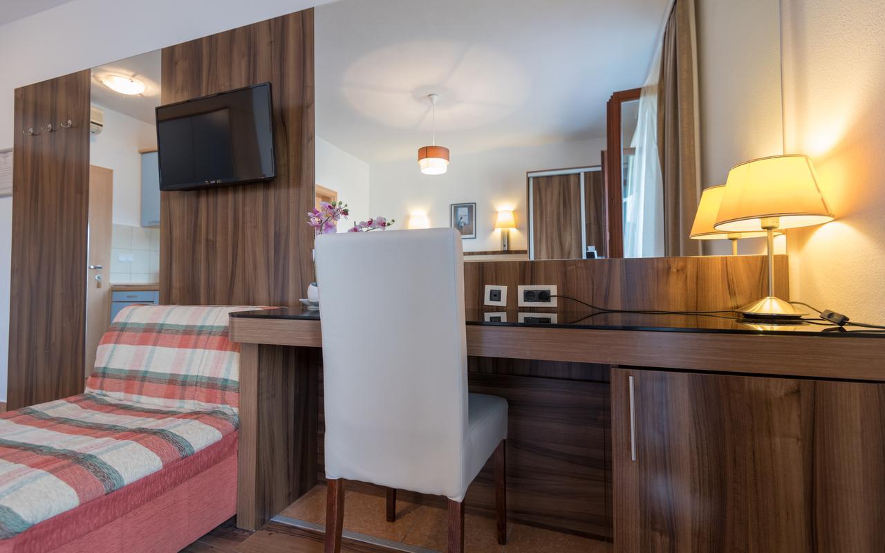Apartments Villa Kresic Неум Экстерьер фото