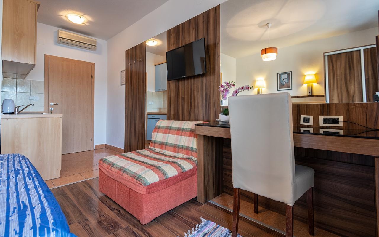 Apartments Villa Kresic Неум Экстерьер фото