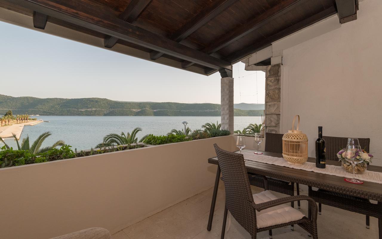 Apartments Villa Kresic Неум Экстерьер фото