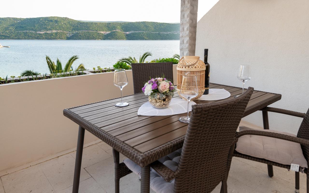 Apartments Villa Kresic Неум Экстерьер фото