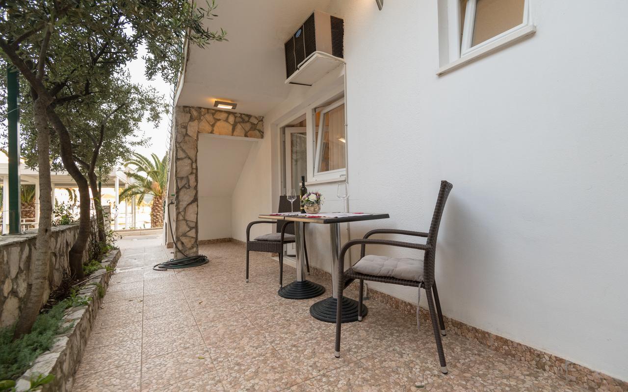 Apartments Villa Kresic Неум Экстерьер фото